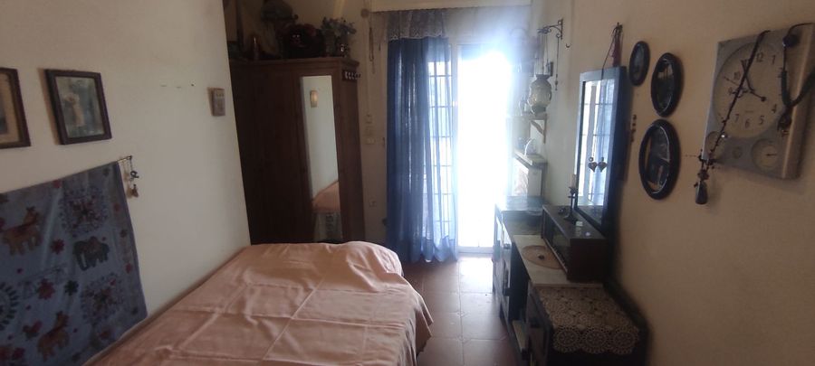 صورة فوتوغرافية 325616715