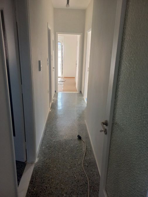 Photo 325622595