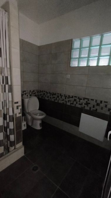 Photo 325767612