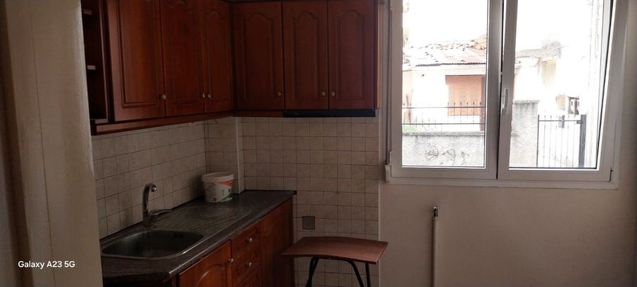 Photo 325768074