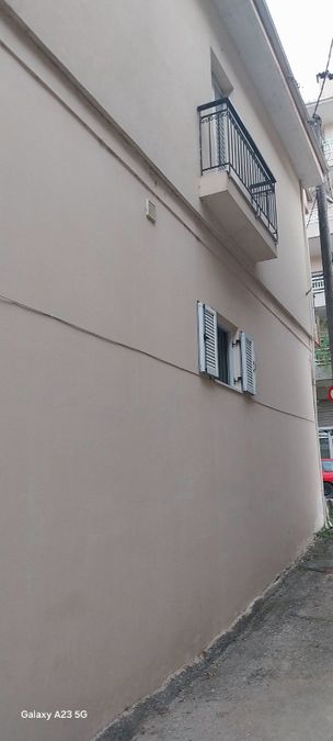 Photo 325887828