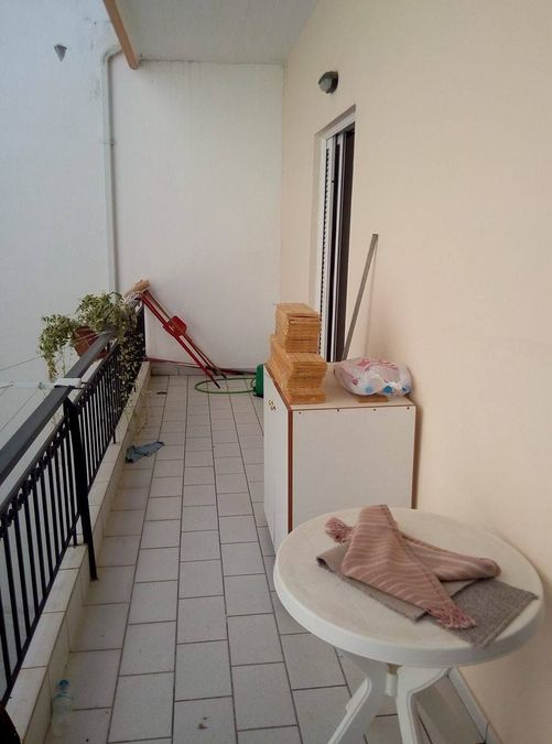 Photo 326327556