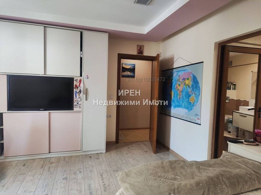 Снимка 326389458