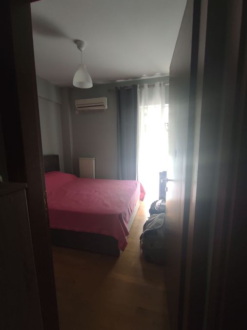 Photo 326436138