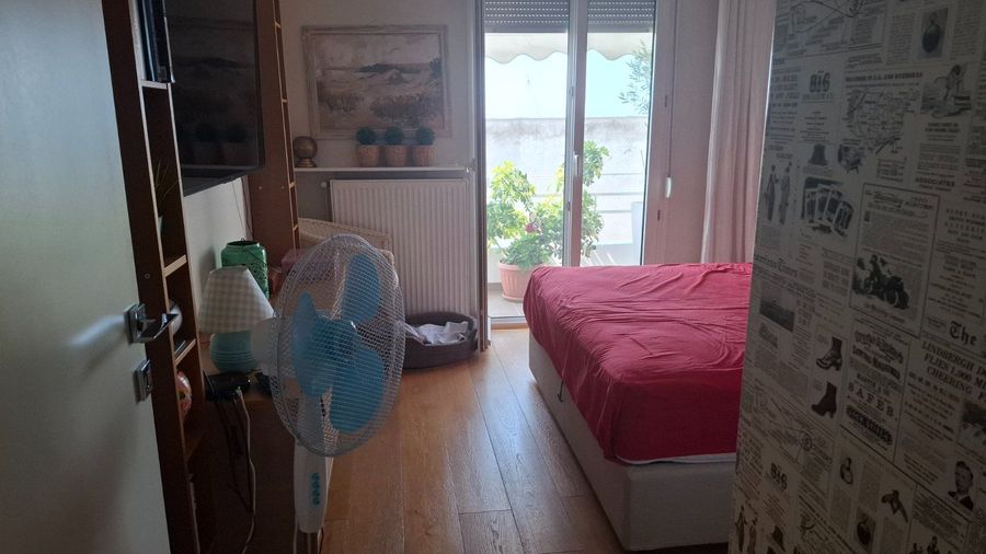 Photo 326536776