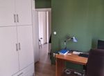 Photo 326543580