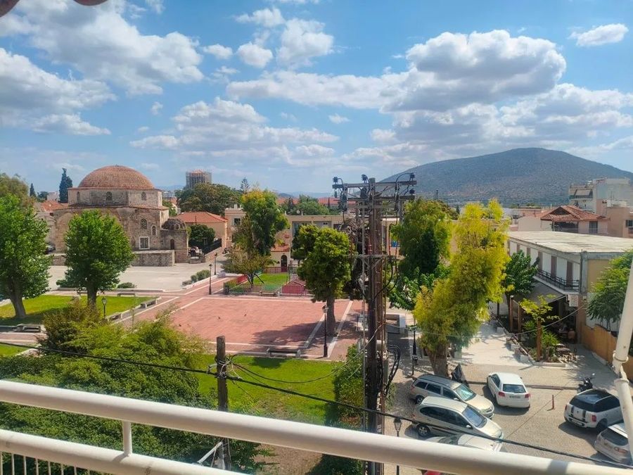 Photo 326592558