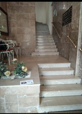 Photo 326672439