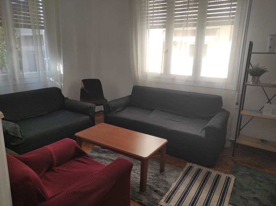 Photo 326760339