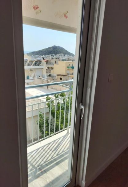Photo 327030444
