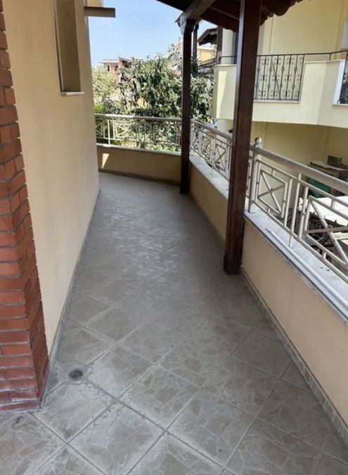 Photo 327067890