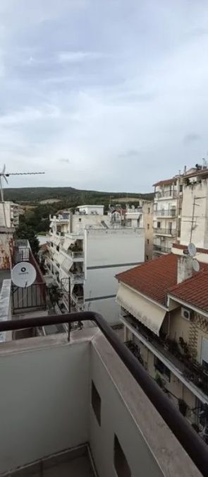 Photo 327158664