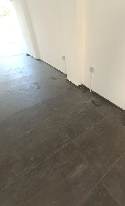Photo 327238770
