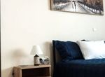 Photo 327247683