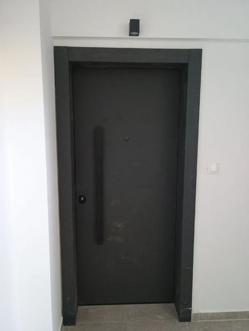 Photo 327257349