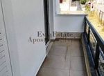 Photo 327384831