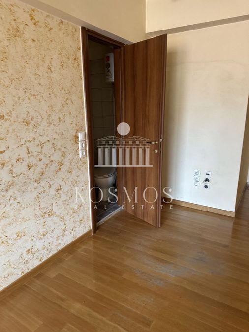 Photo 327508293