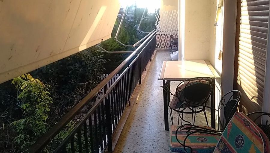 Photo 327549969