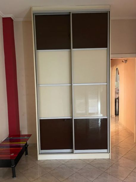 Photo 327632610