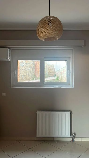 Photo 327691980