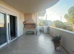 Photo 327691983