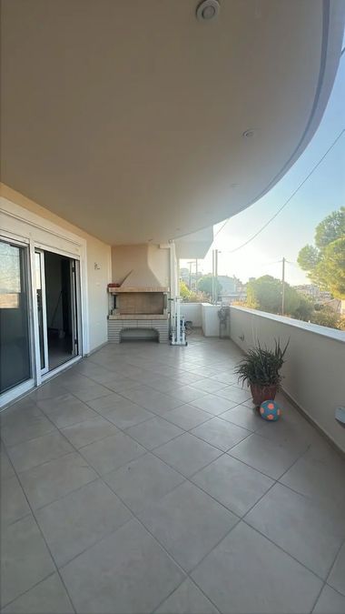 Photo 327691983
