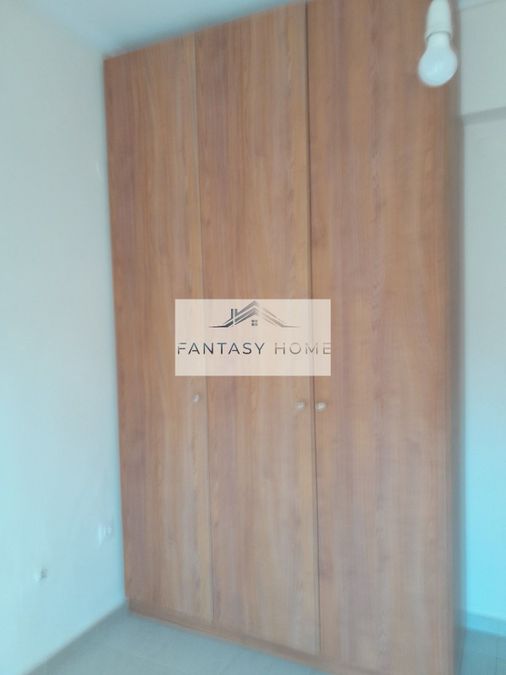 Photo 327733389