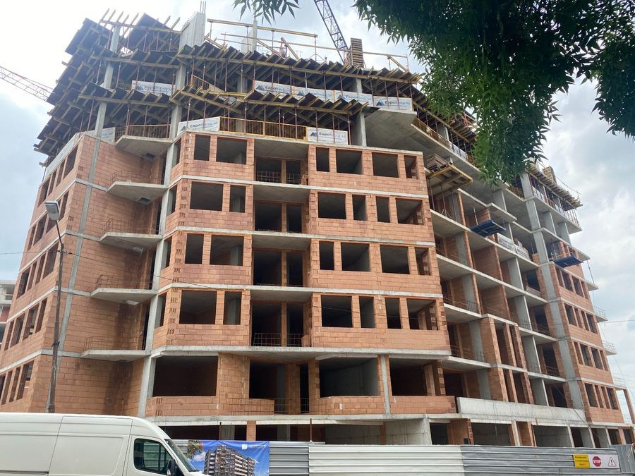 Снимка 327986160