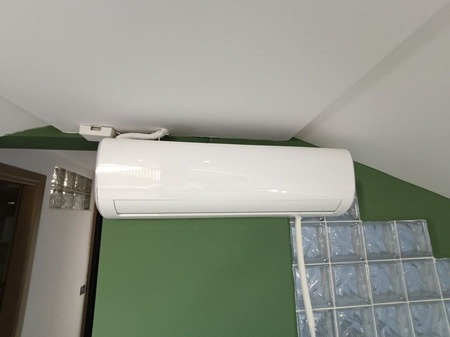 Photo 328483473