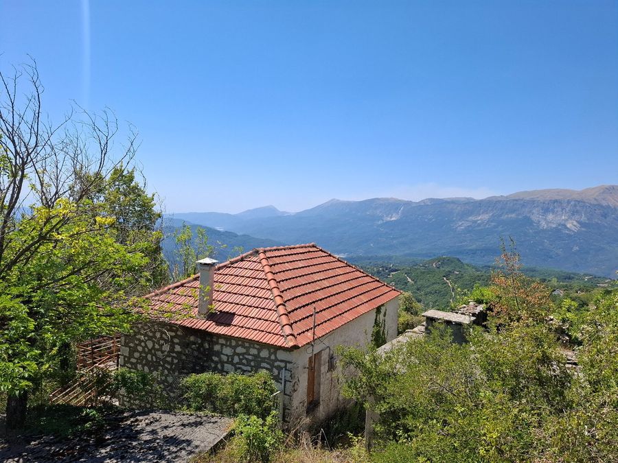Photo 328543221