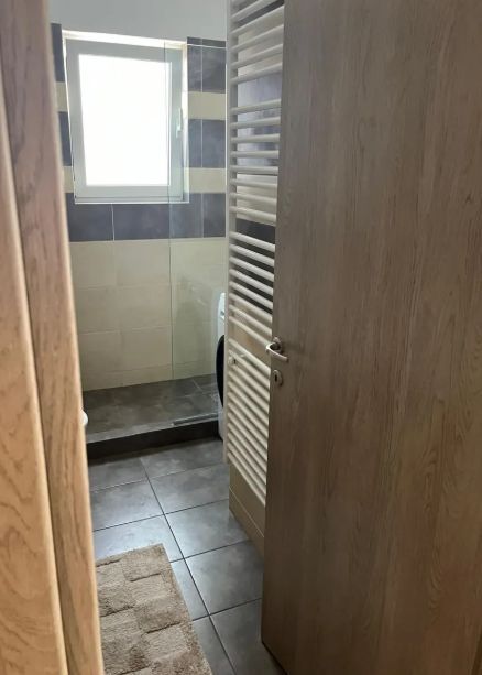 Photo 328663887