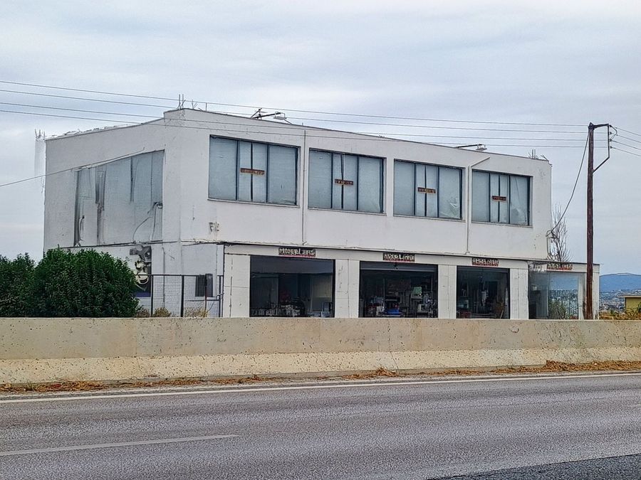 Photo 328928832