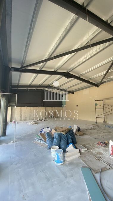 Photo 329076528