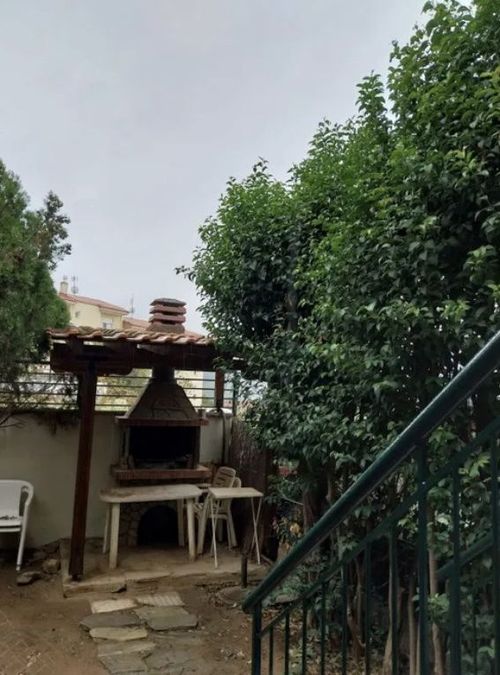 Photo 329741301