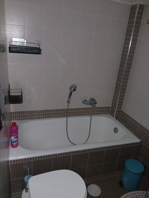 Photo 330146034