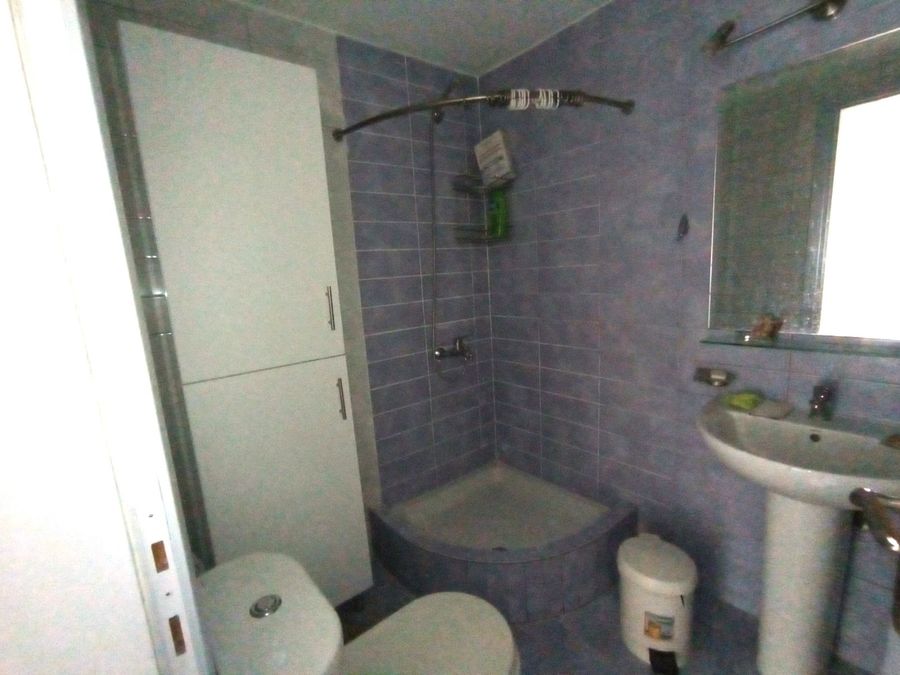 Photo 330335325