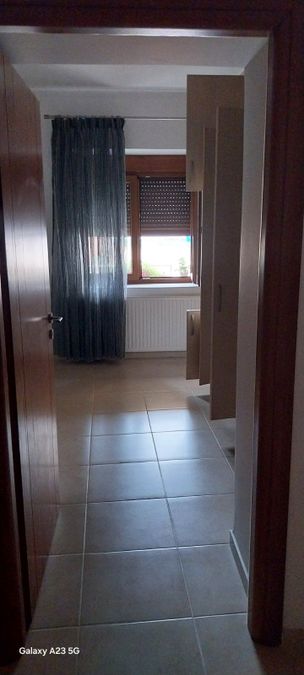 Photo 330498450