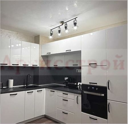 Снимка 330504318