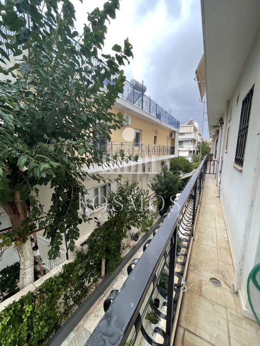 Photo 330792738