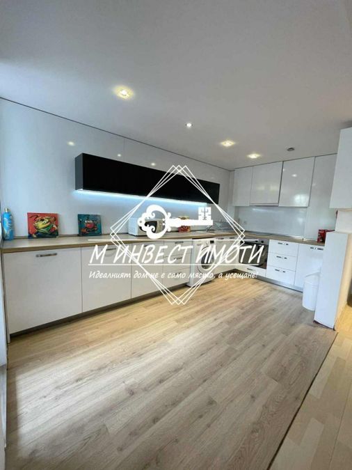 Снимка 330870969