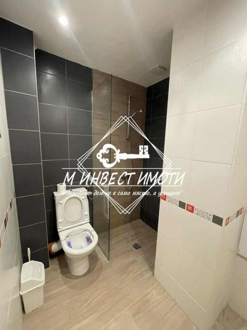 Снимка 330870981