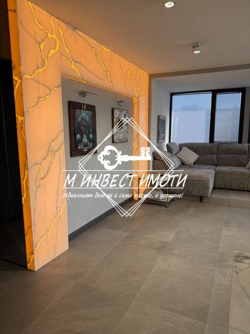 Снимка 330975729