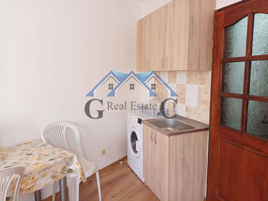 Снимка 331188825