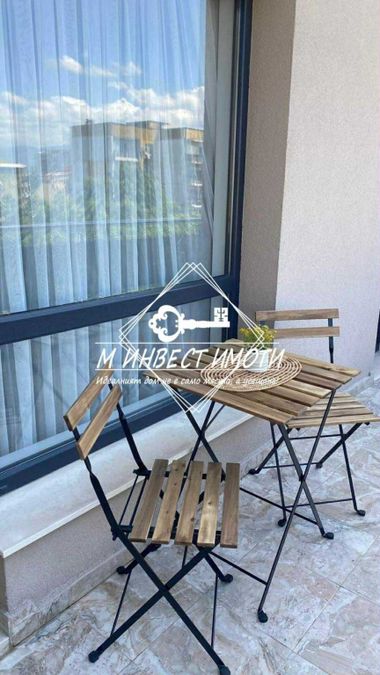 Снимка 331867143