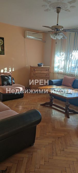 Снимка 332365695