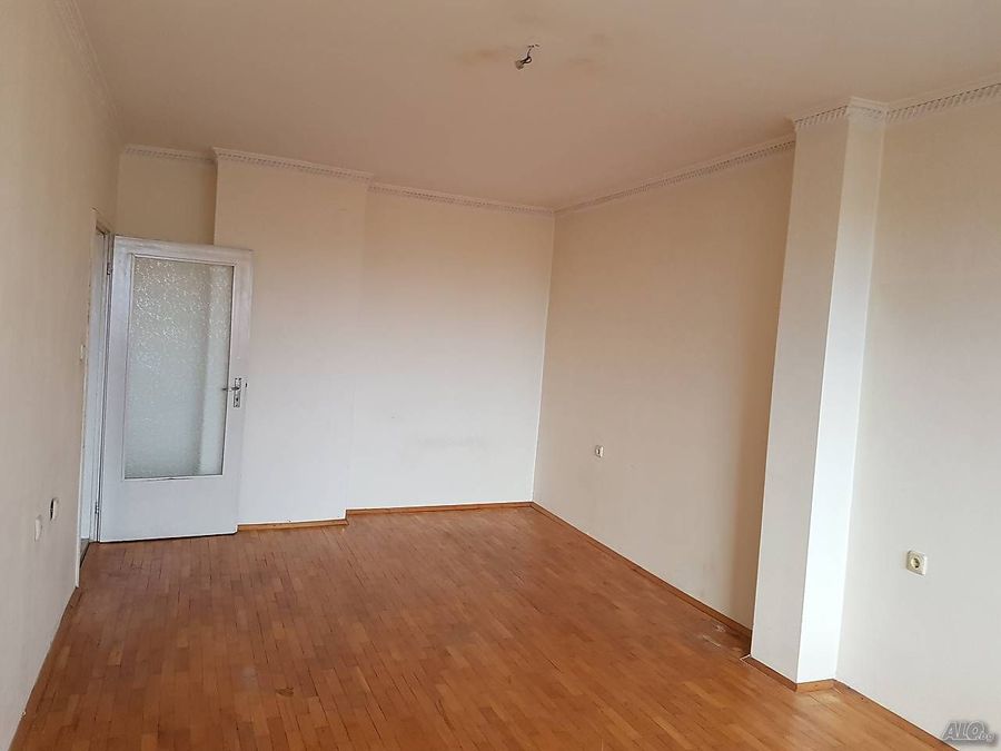 Снимка 332372118