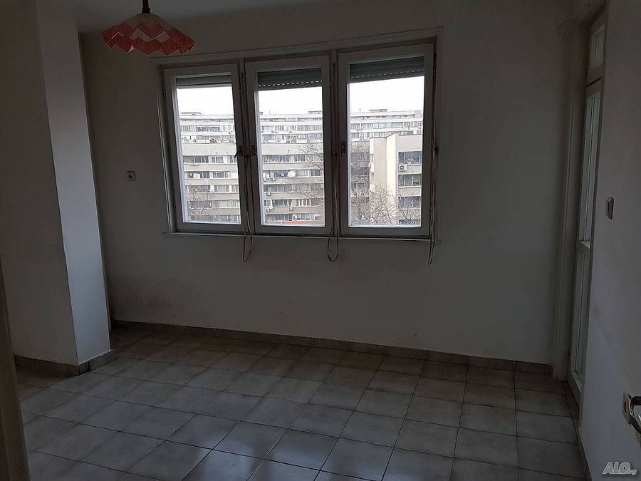 Снимка 332372130