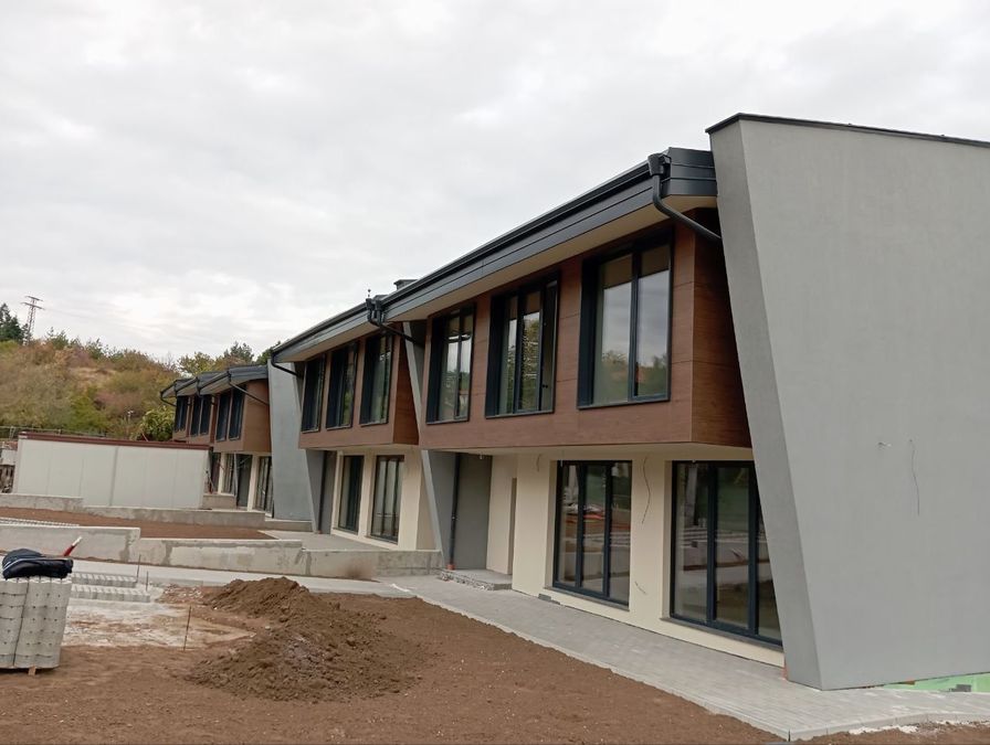 Снимка 332984898