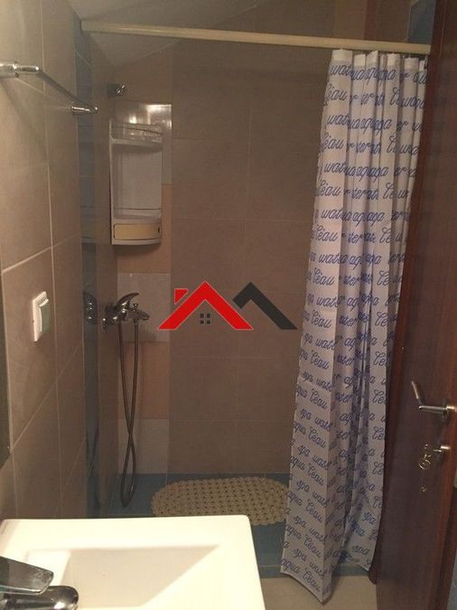 Photo 333173433