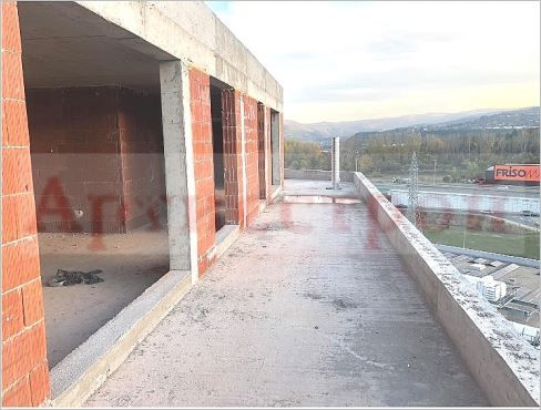 Снимка 335377722